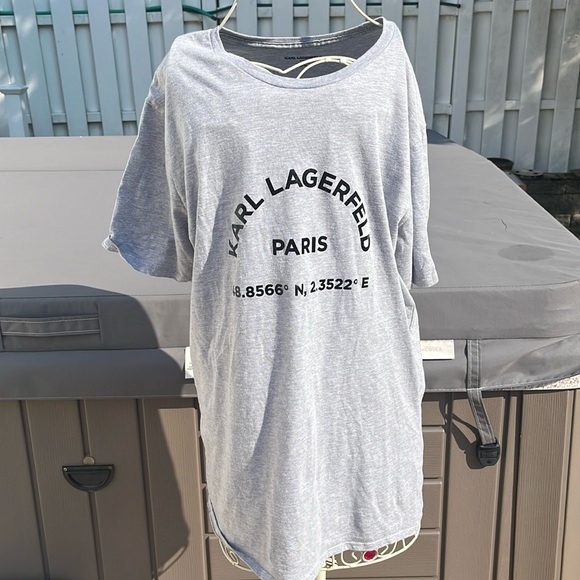 Karl Lagerfeld Tops - Karl Lagerfeld Paris T-shirt, cotton size medium